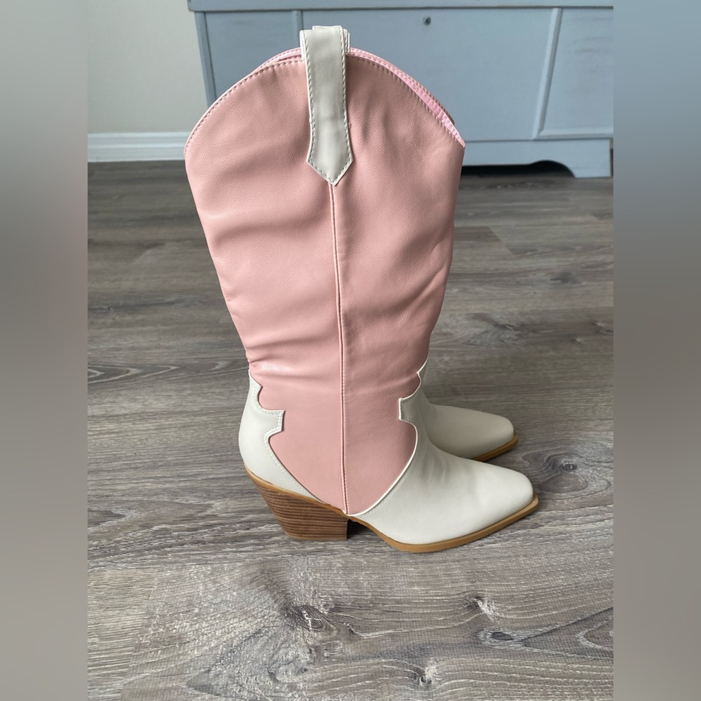 Bellini Pink and White Women's Boots NWOT - Picture 6 of 8